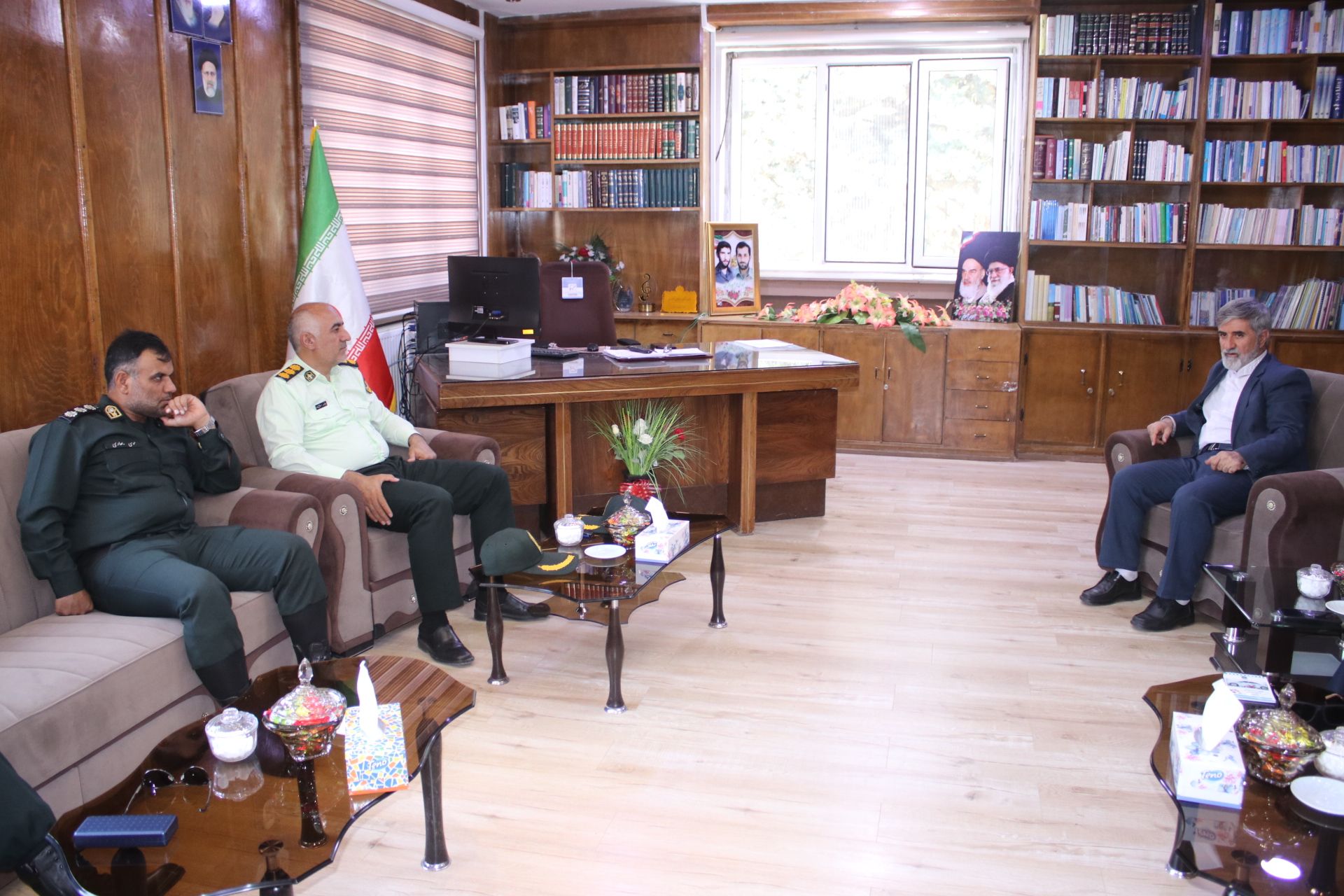 دیدار رئیس بازرسی و جانشین فرمانده انتظامی آذربایجان غربی با سرپرست فرمانداری سردشت