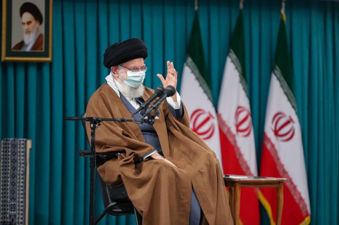 استغفار در میدانهای ملی ما را به توفیقات بزرگ میرساند