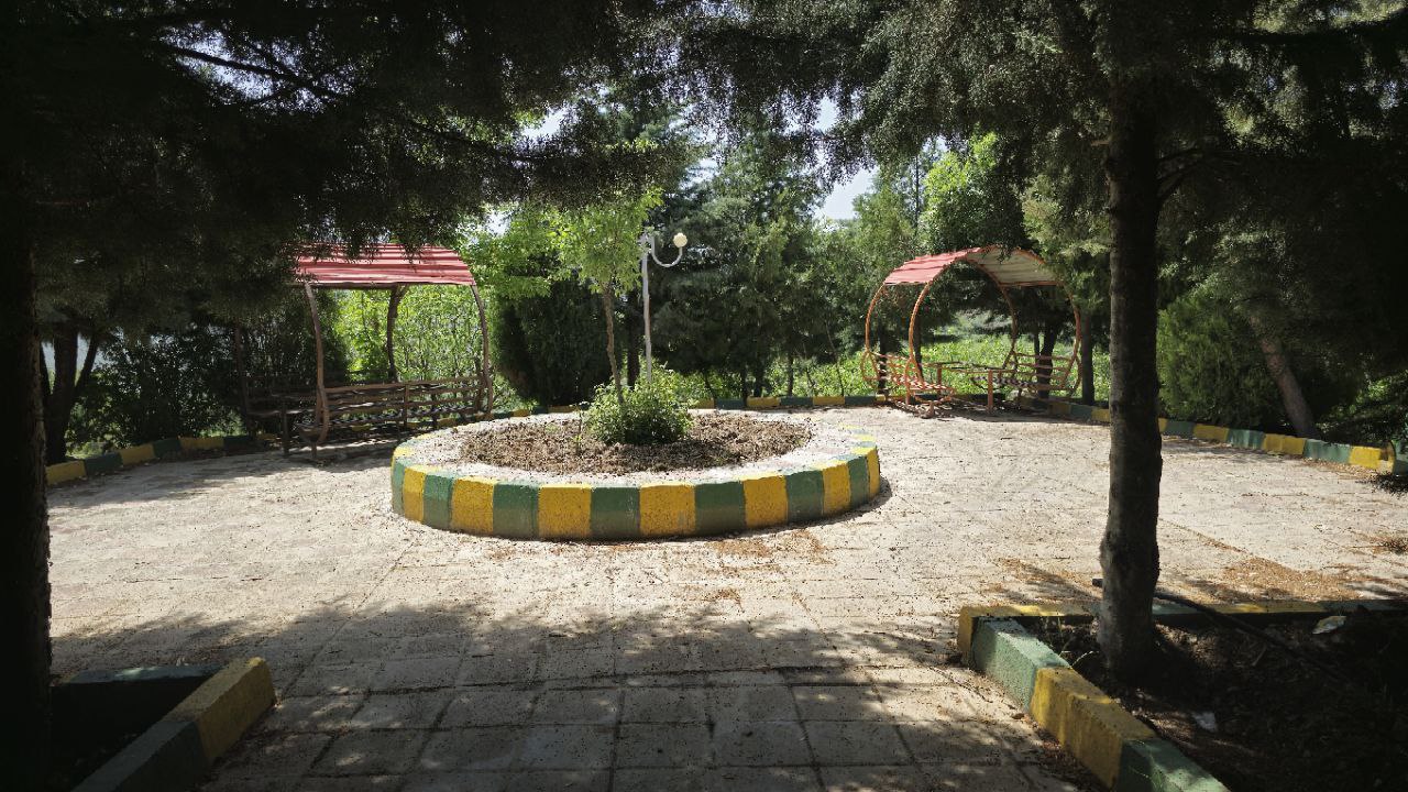 سرپرست فرمانداری سردشت از بوستان روستایی اسلام‌آباد (بیژوه) بازدید کرد