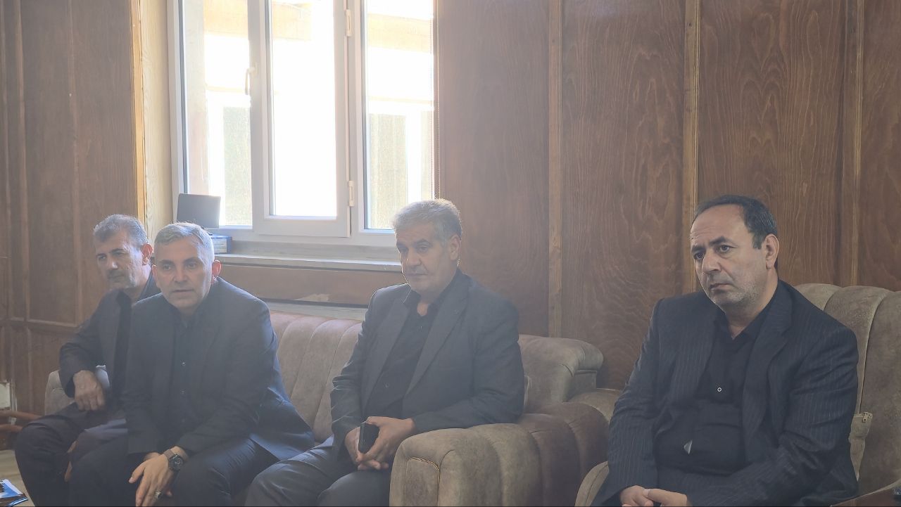 🔻دیدار ریباز میرزایی فرماندار شهرستان سردشت با مهندس قاسم جلیلی مدیر کل بنیاد شهید و امور ایثارگران استان آذربایجان غربی