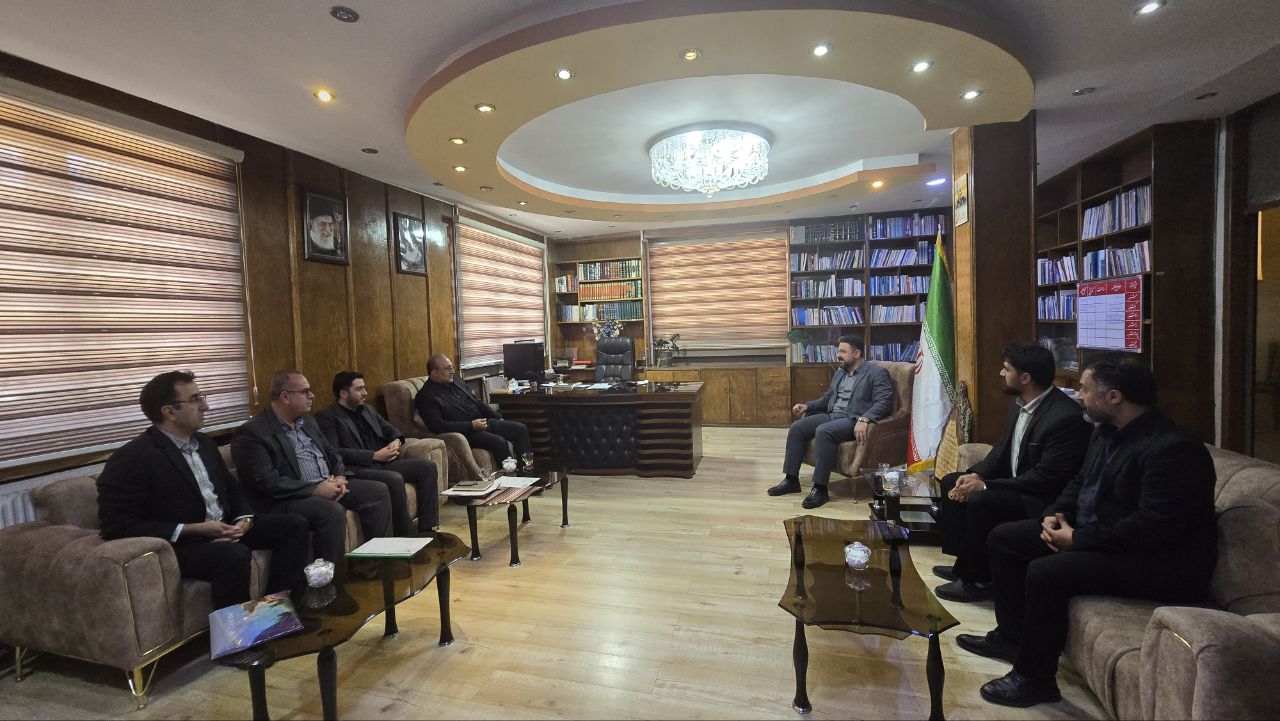 🔻دیدار ریباز میرزایی فرماندار شهرستان سردشت با ارسلان شکری، مدیر کل راهداری و حملونقل جادهای آذربایجانغربی