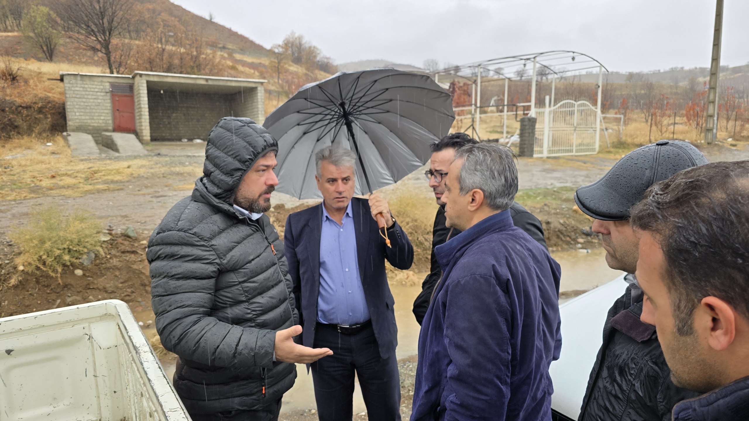 فرماندار سردشت از پروژه بهسازی جاده سردشت-نلاس بازدید کرد