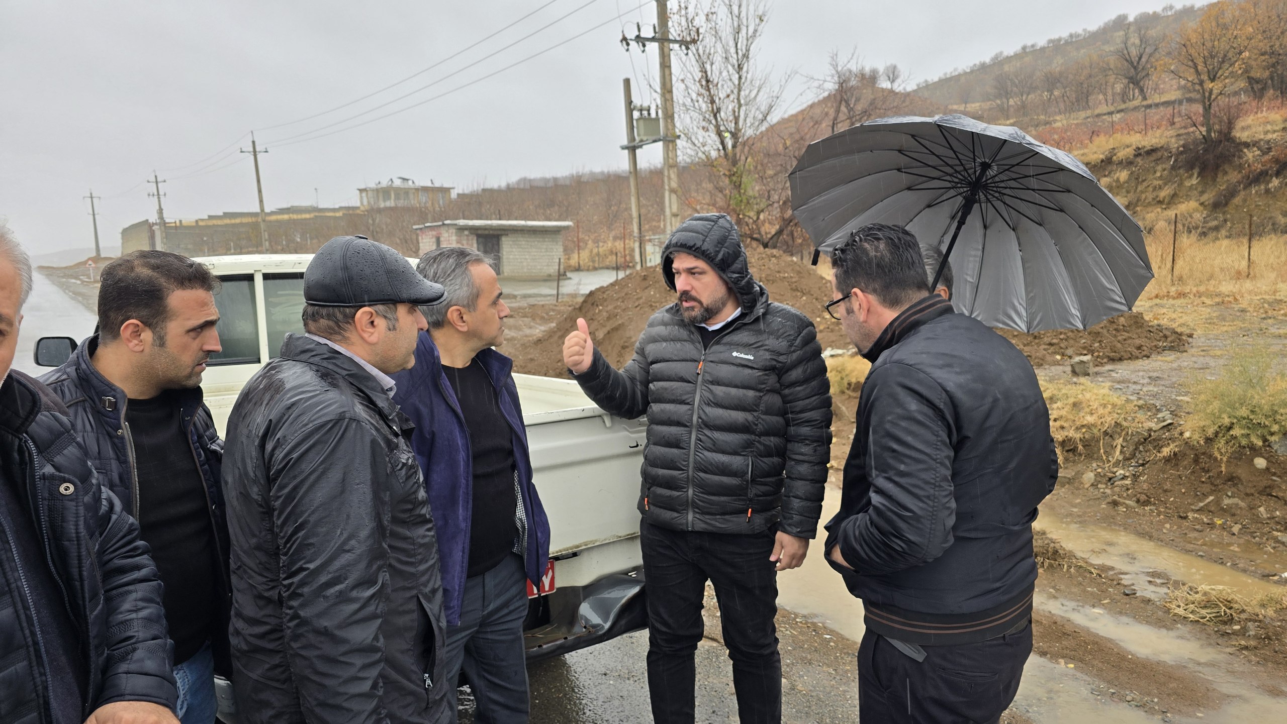 فرماندار سردشت از پروژه بهسازی جاده سردشت-نلاس بازدید کرد