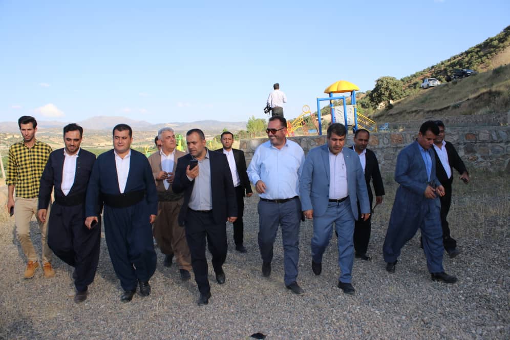 بازدید فرماندار شهرستان سردشت از طرحهای پیشنهادی شورای اسلامی و شهرداری شهر نلاس