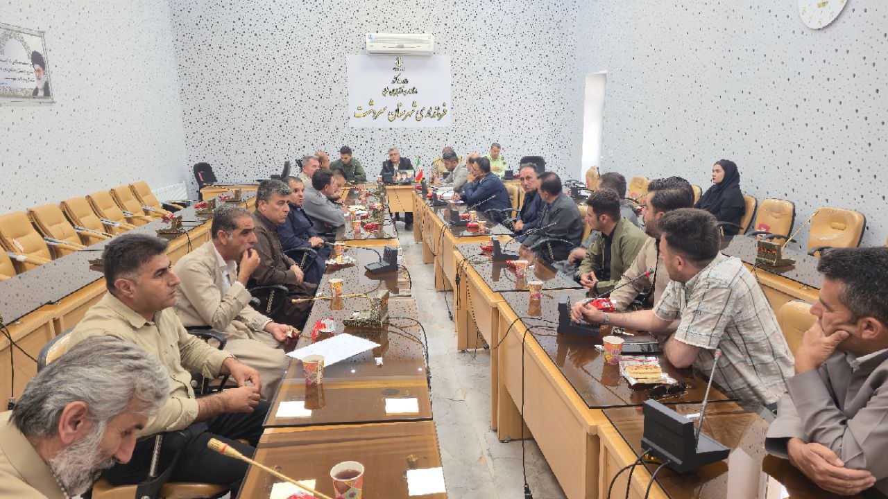 بخشدار مرکزی سردشت بر لزوم پلاک‌کوبی و واکسیناسیون دام‌ها تأکید کرد/ تصویب 10 مصوبه برای مدیریت بهینه مراتع