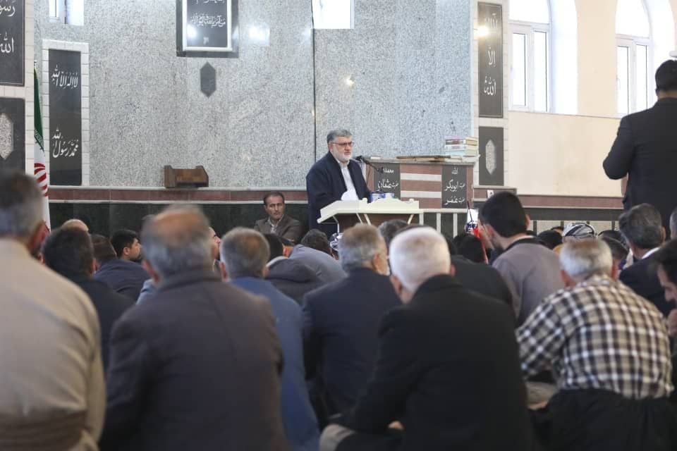 استاندار : تکمیل و ایجاد زیرساخت های توسعه در مناطق مرزی، محروم و روستایی از اولویت های دولت در آذربایجان غربی است/ ظرفیت های منطقه سیلوانا بستر خوبی برای سرمایه گذاری است/