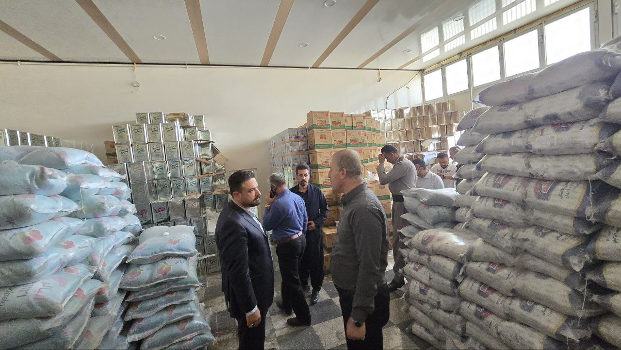 فرماندار سردشت از انبارهای مواد غذایی بازدید کرد/ تأکید بر وجود ذخایر کافی در شهرستان