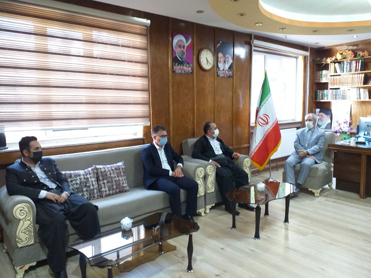🔺️ دیدار منتخبان شورای اسلامی شهر سردشت با فرماندار شهرستان