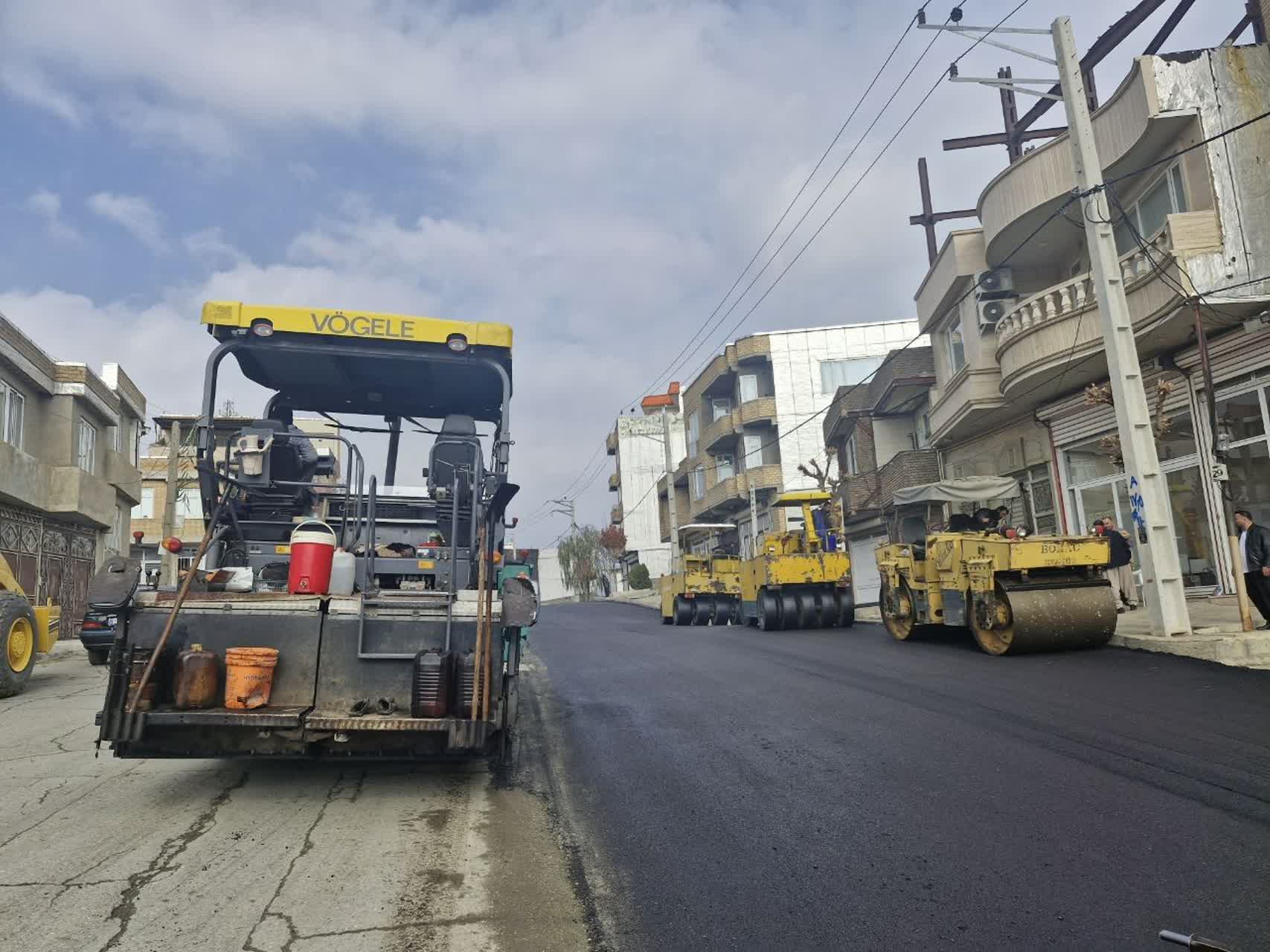 بازدید فرماندار سردشت از پروژه آسفالت معابر محلات و مسیر مدرسه استثنایی