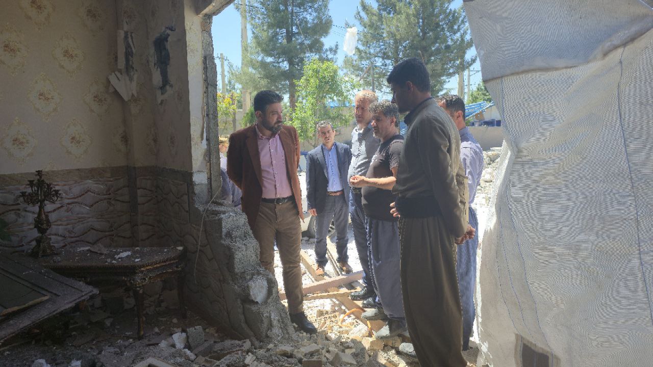 انفجار در کارخانه فوم یونولیت سردشت بر اثر نشت گاز / بررسی میدانی سرپرست فرمانداری سردشت