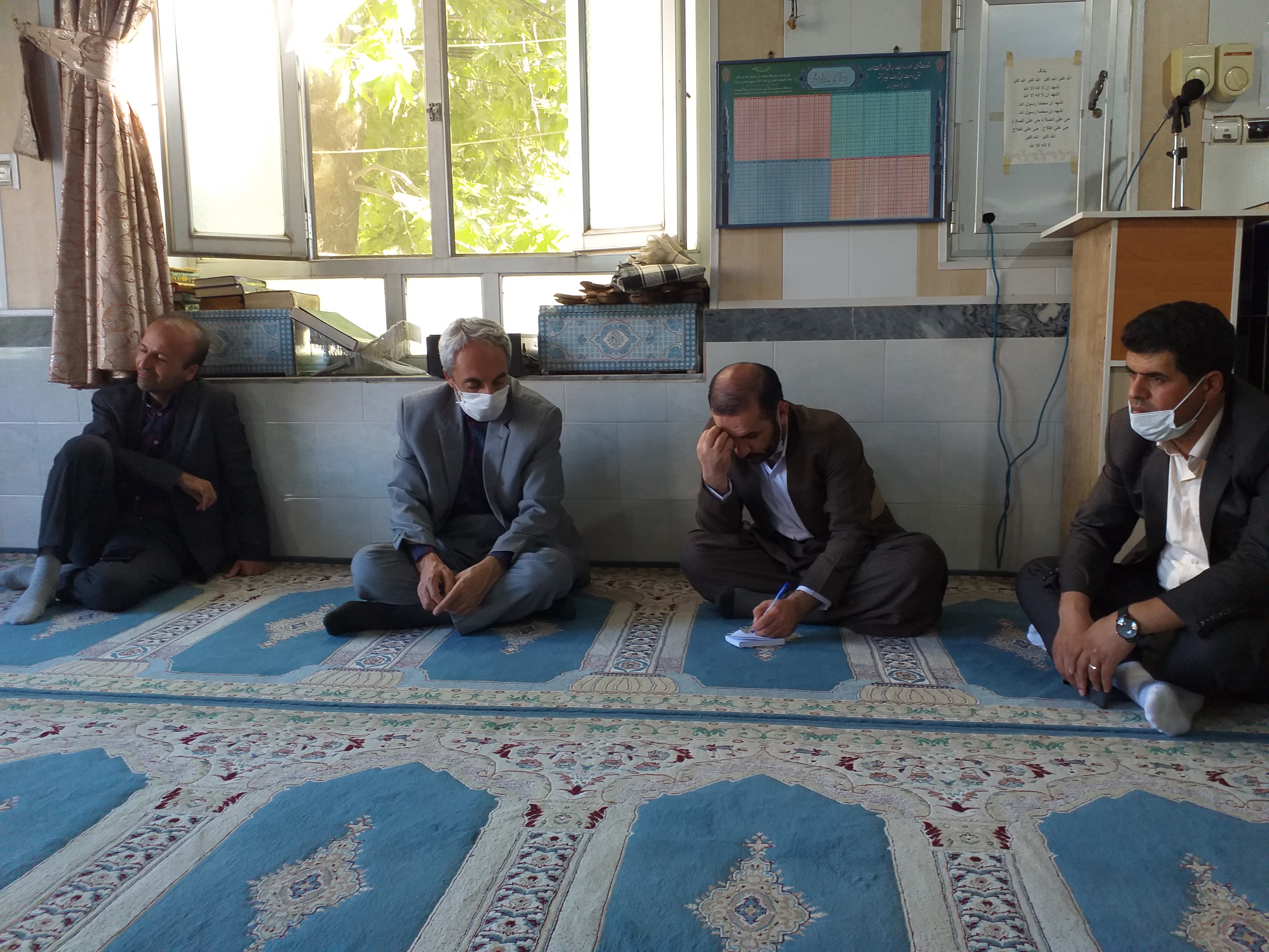 نشست صمیمانه نماینده مجلس و فرماندار سردشت با معتمدین روستای بیتوش:
