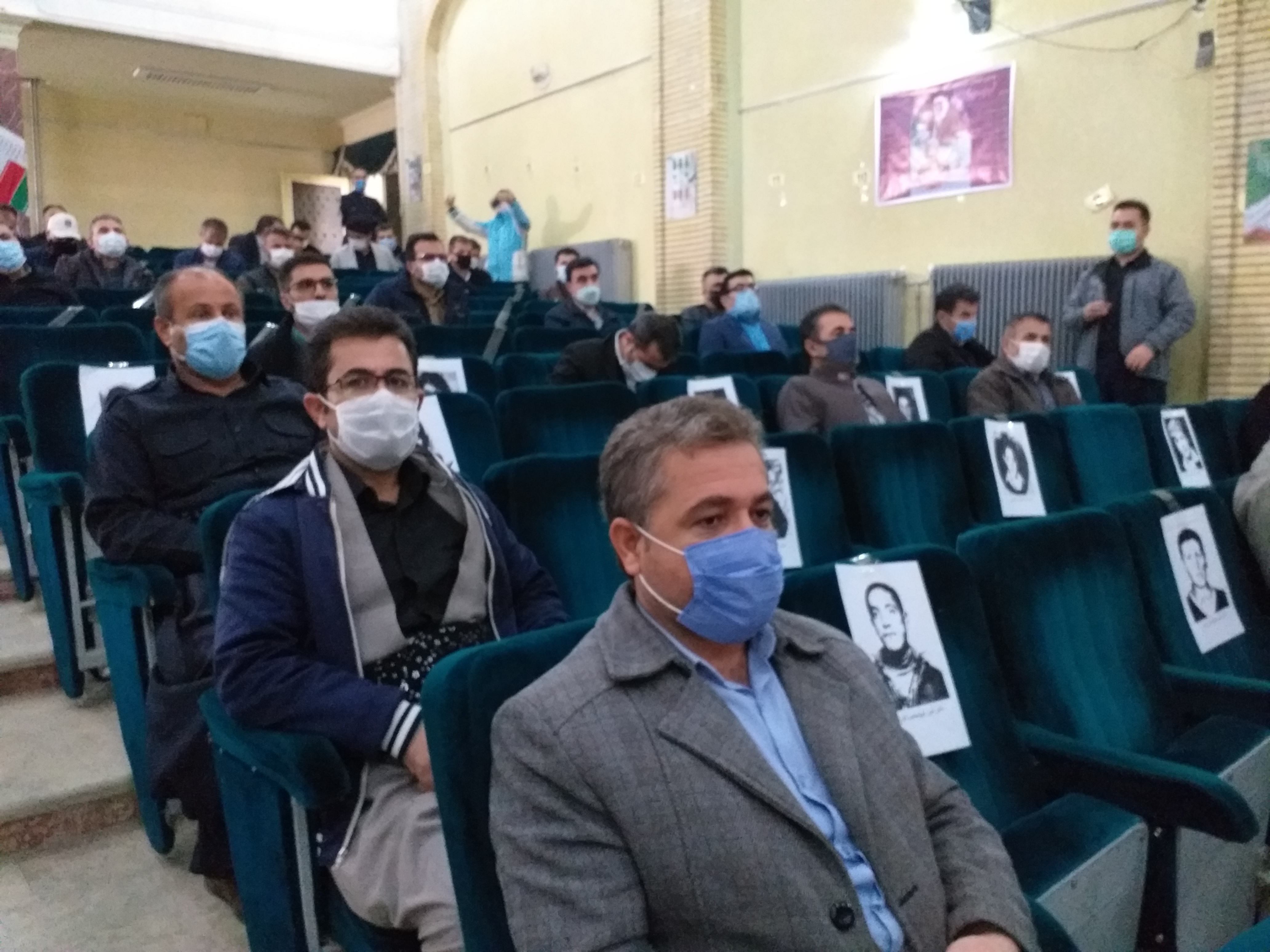 ️باحضور فرماندارسردشت؛ مراسم یادواره شهدای معظم بسیج فرهنگی و دانش آموزی شهرستان سردشت در محل مجتمع فرهنگی و هنری برگزارشد :