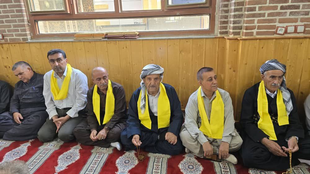 آیین بدرقه حجاج خانه خدا 1404 سردشت با حضور ریباز میرزایی سرپرست فرمانداری شهرستان سردشت و امامان جمعه شهرهای سردشت و مهاباد