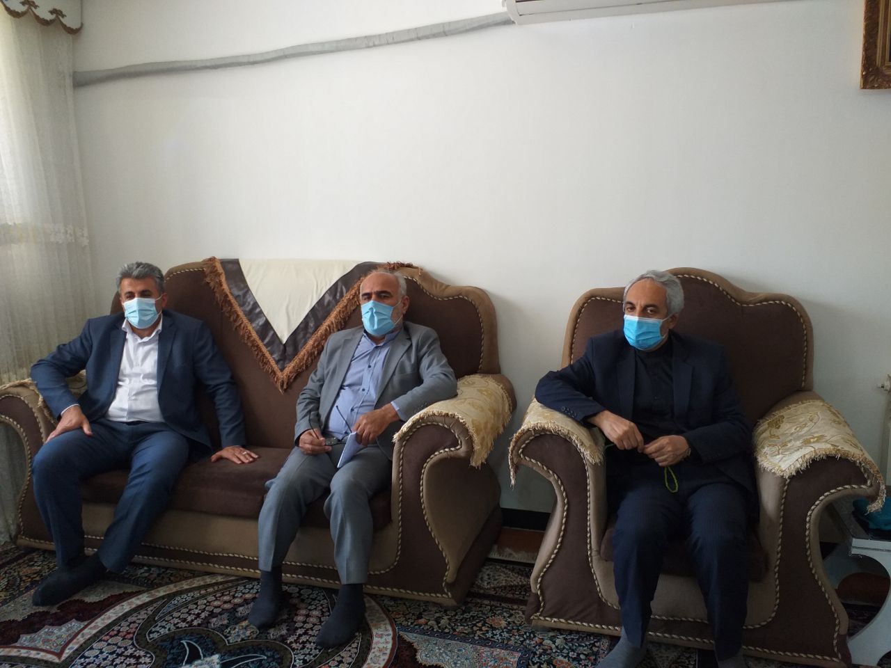 دیدار با خانواده معزز شهدا و ایثارگر شهرستان سردشت به مناسبت گرامیداشت هفته معلم