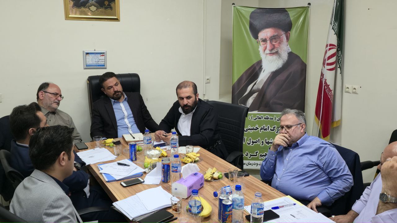 «جلسه فوری بررسی مشکلات شبکه بهداشت و درمان شهرستان سردشت با حضور سرپرست فرماندار، نماینده مجلس و رئیس دانشگاه علوم پزشکی استان آذربایجان‌غربی»