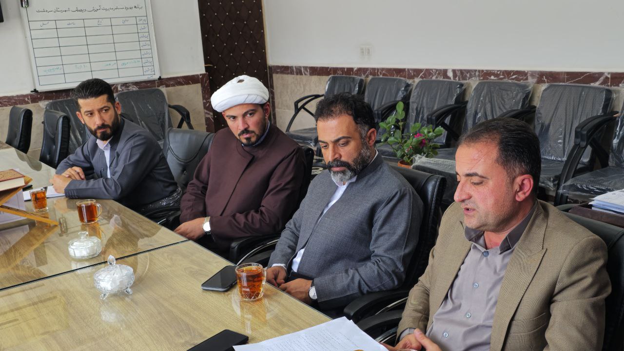 برگزاری جلسه میز نماد در سردشت با تأکید بر پیشگیری از آسیب‌های اجتماعی دانش‌آموزان