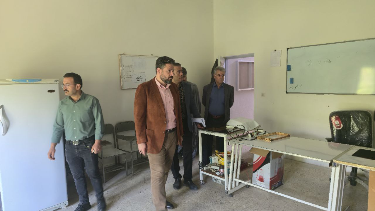 سرپرست فرمانداری سردشت از مرکز آموزش فنی و حرفهای بازدید کرد.