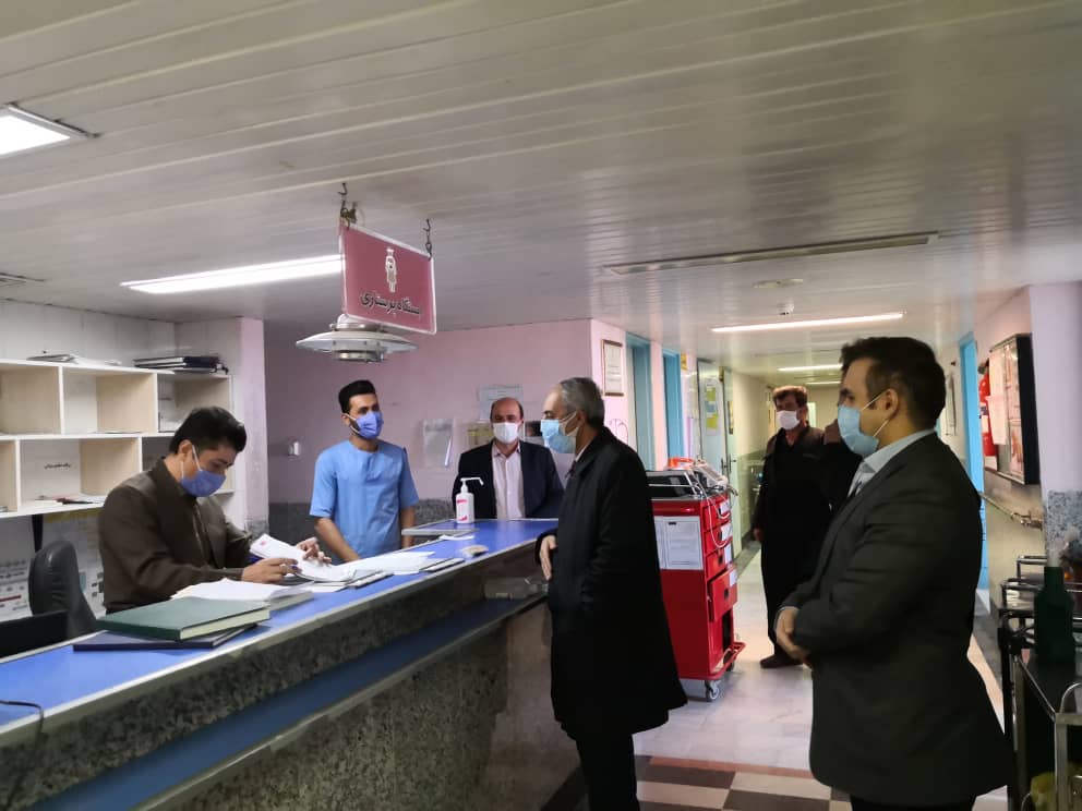 بازدید فرماندار از بیمارستان امام خمینی(ره) سردشت و عیادت از بیماران: