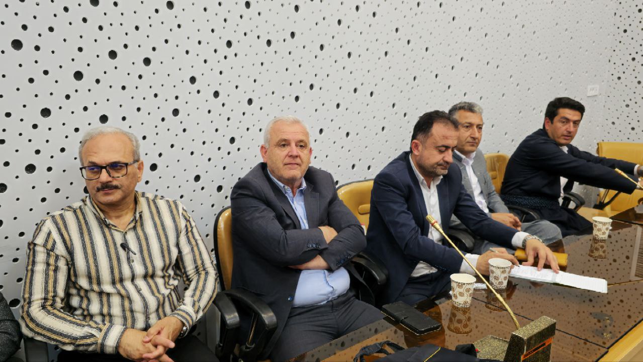 جلسه هماهنگی برنامه‌های بزرگداشت شهادت شهید رئیسی، سوم خرداد، ارتحال امام خمینی (ره) و مراسم روز هفتم تیر در شهرستان سردشت برگزار شد.