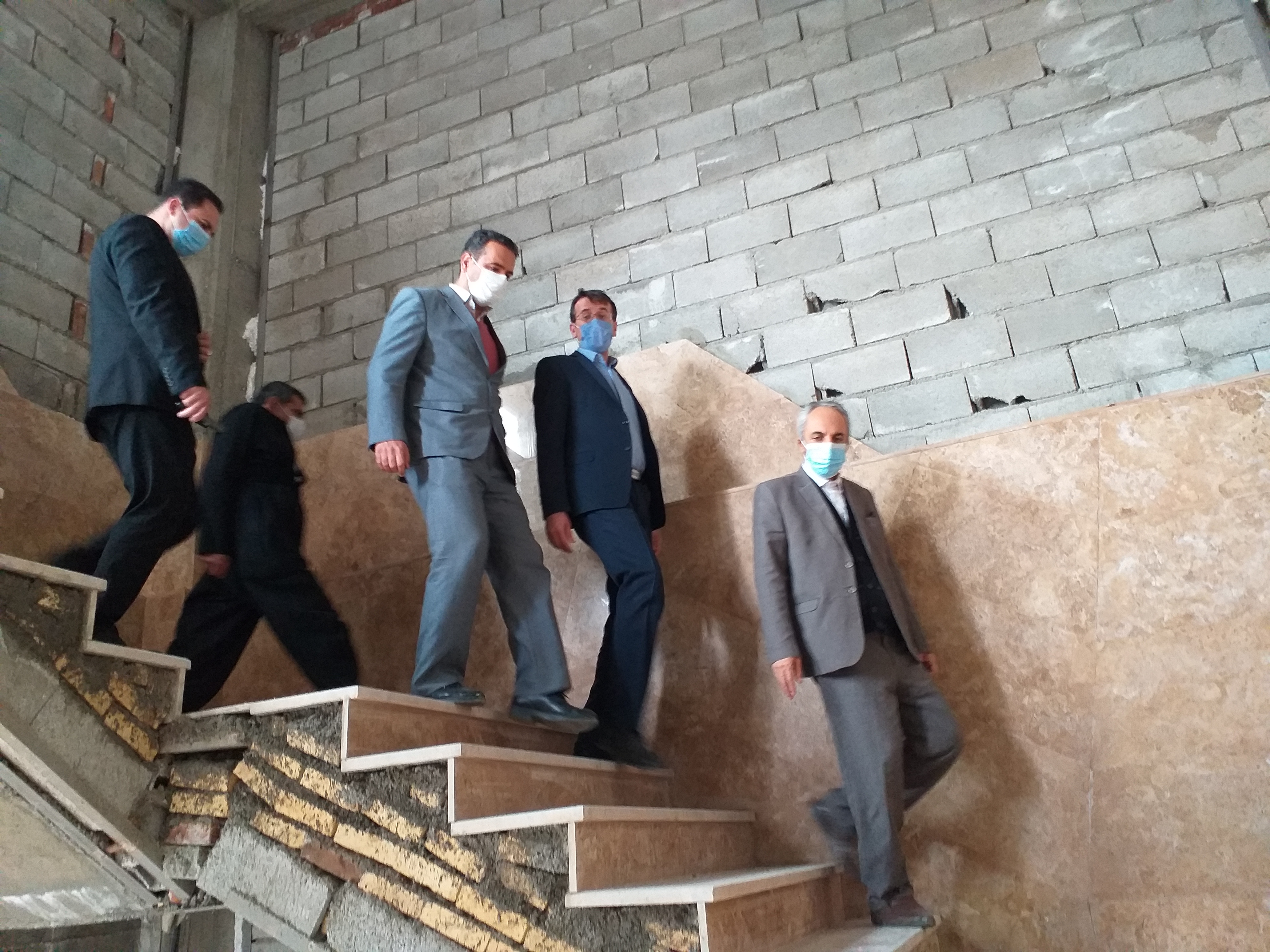 🔺️بازدید فرماندار شهرستان سردشت و مدیر کل امور اجتماعی استانداری آذربایجان غربی از پروژه در حال ساخت درمانگاه تامین اجتماعی: