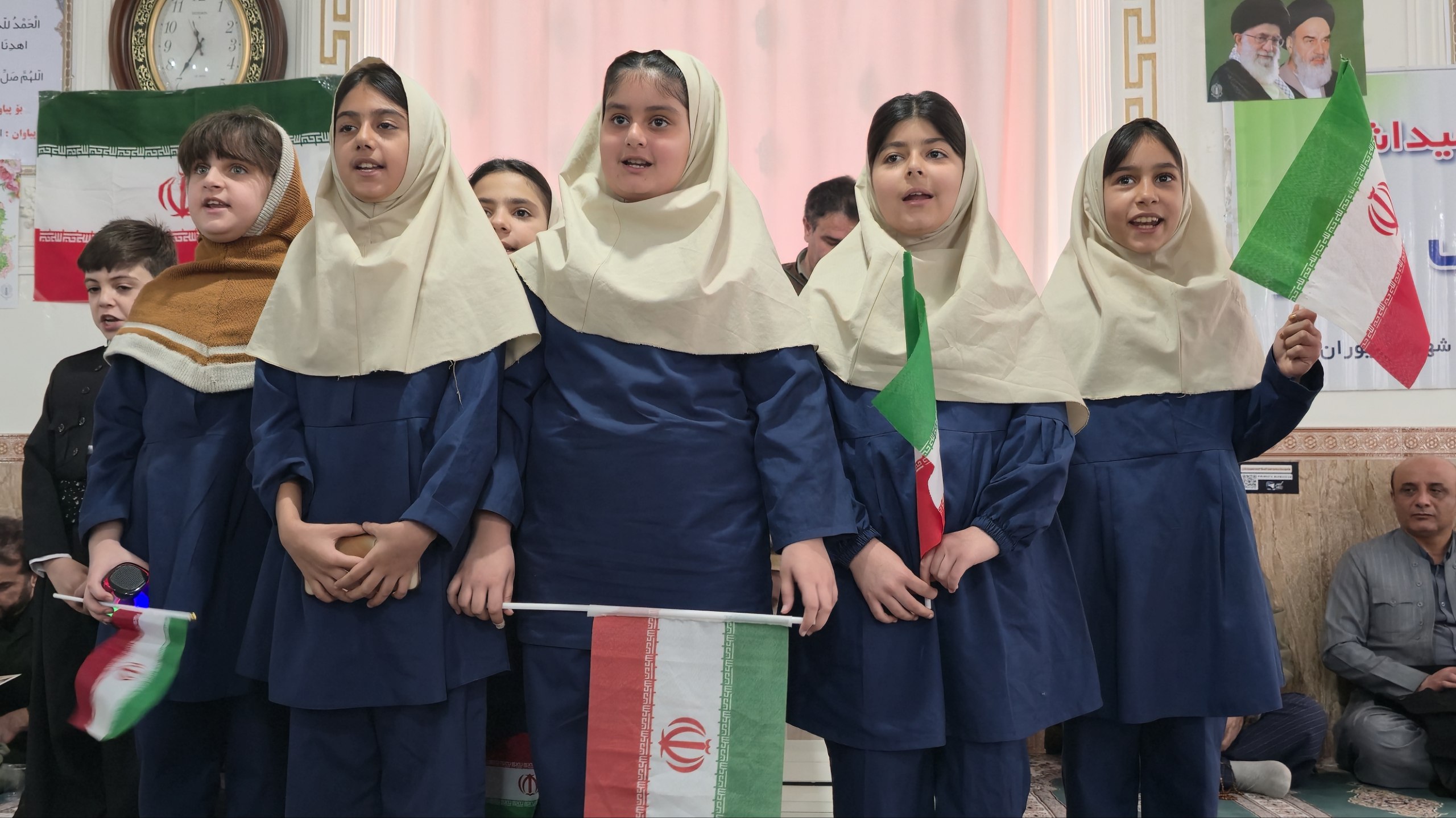 افتتاح 60 پروژه عمرانی و گازرسانی به 12 روستا در سردشت/ اجرای طرح‌های دهه فجر بخش مرکزی با 300 میلیارد تومان اعتبار