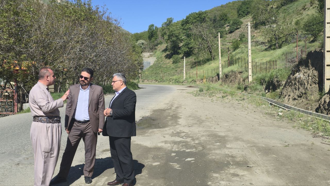 سرپرست فرمانداری سردشت از پروژه تعریض و جدول‌گذاری جاده ترانزیتی باوه بازدید کرد.