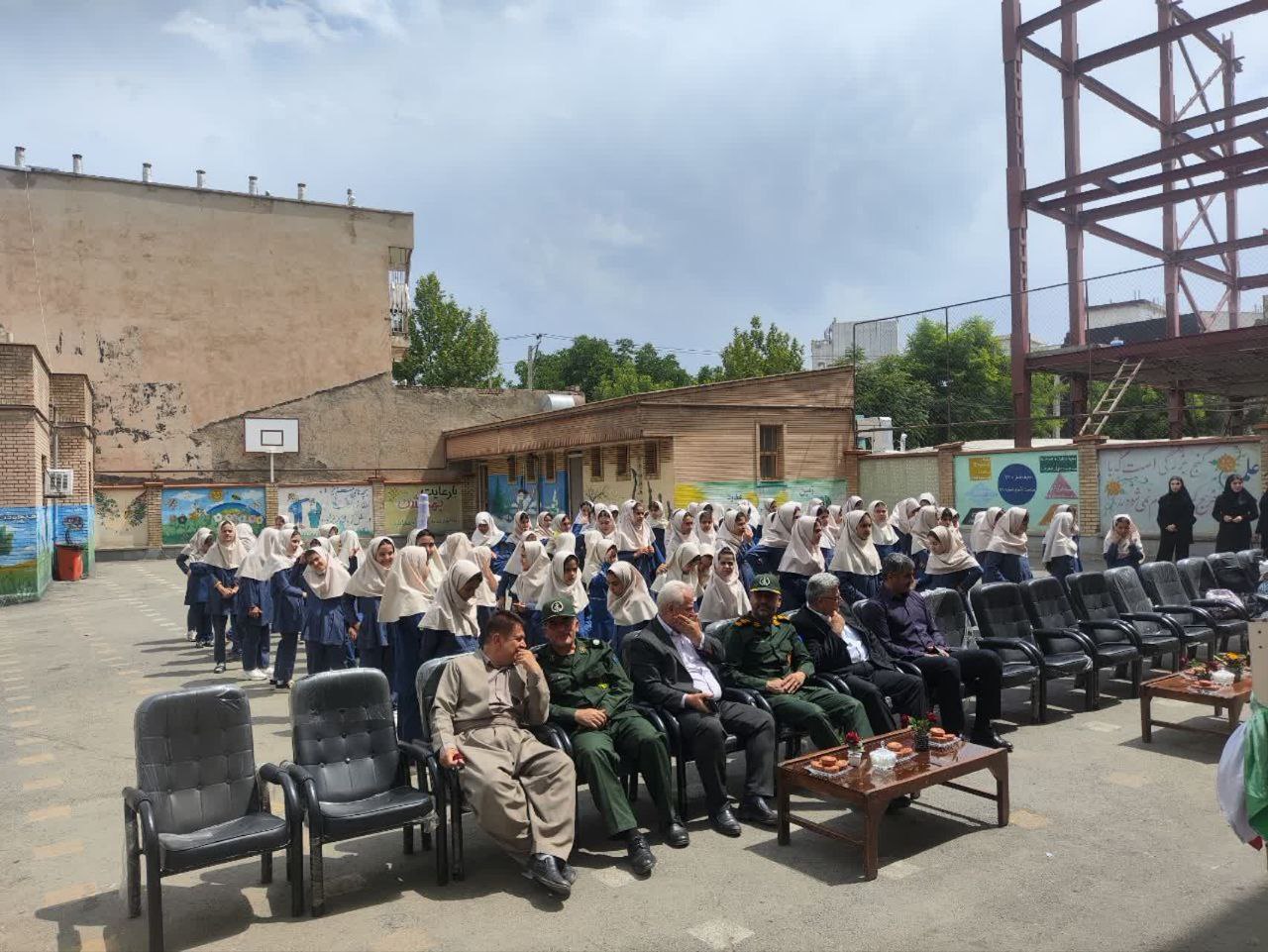 نواختن زنگ ایثار و مقاومت در سردشت به مناسبت سالروز آزادسازی خرمشهر