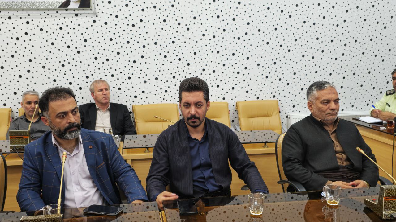 جلسه تخصصی ستاد برگزاری همایش بزرگ پیاده رویی خانوادگی به مناسبت گرامیداشت سالگرد بمباران شیمیایی شهرستان سردشت برگزار شد.