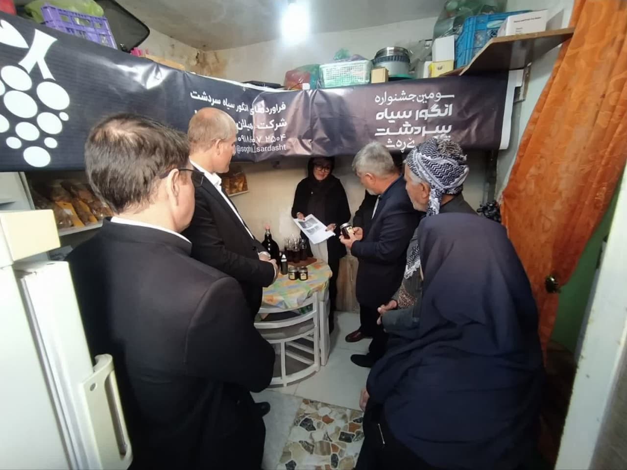 بازدید فرماندار شهرستان سردشت از دو کارگاه تولیدی
