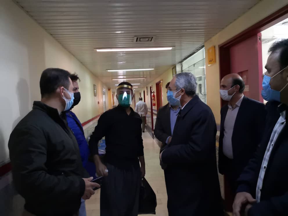 بازدید فرماندار از بیمارستان امام خمینی(ره) سردشت و عیادت از بیماران: