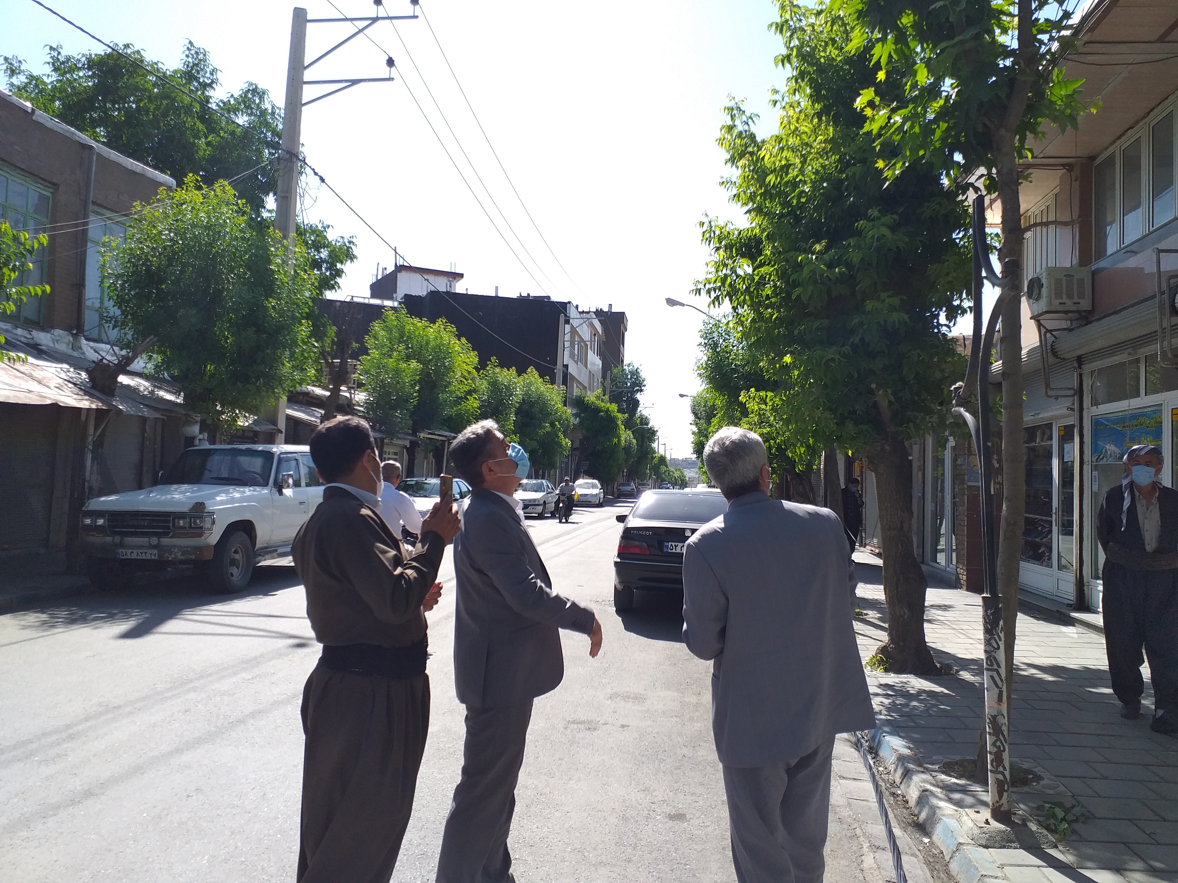 ️بازدید فرماندار شهرستان سردشت از شروع عملیات اجرای تبدیل شبکه مسی به کابل خود نگهدار
