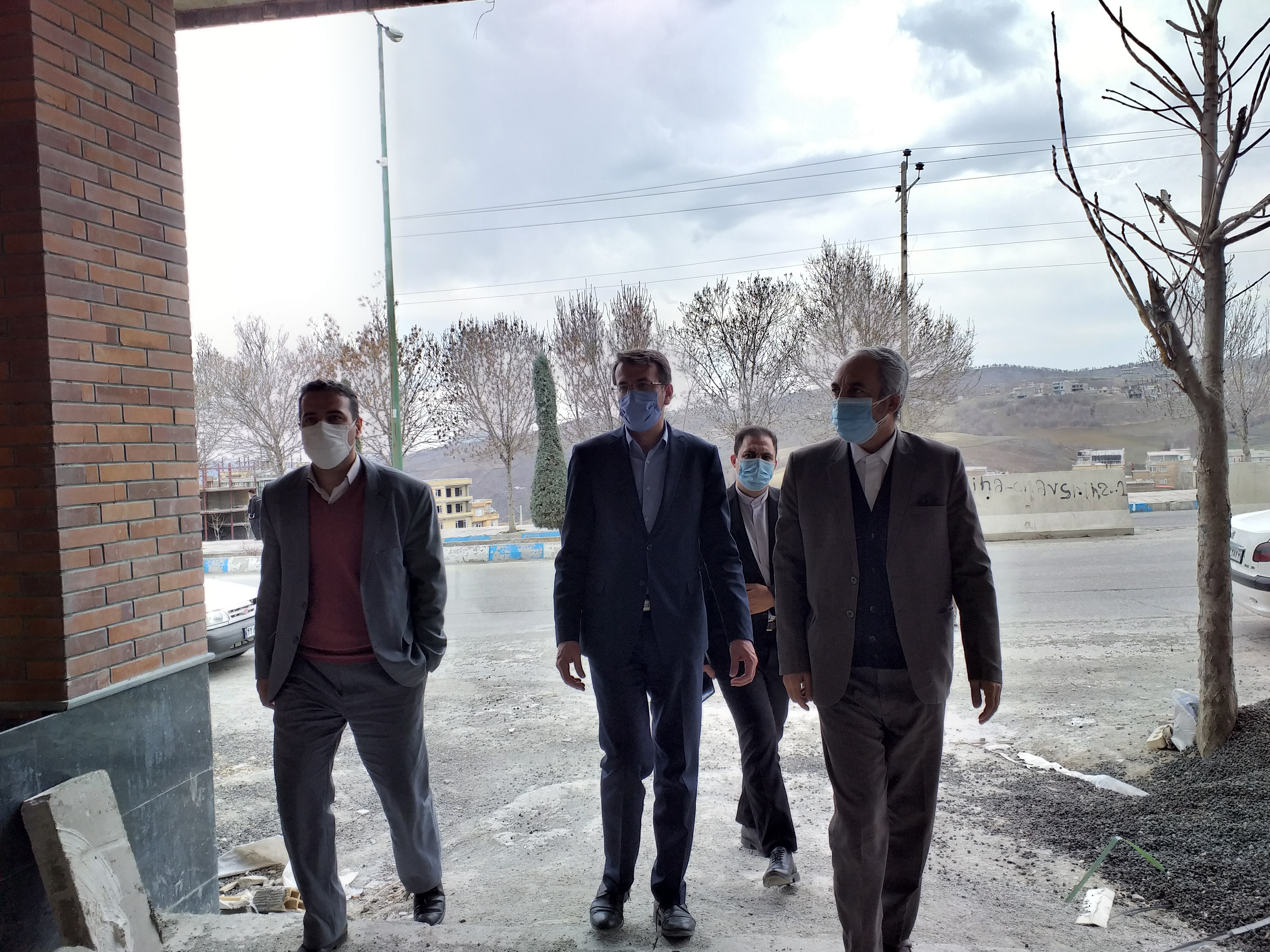 🔺️بازدید فرماندار شهرستان سردشت و مدیر کل امور اجتماعی استانداری آذربایجان غربی از پروژه در حال ساخت درمانگاه تامین اجتماعی: