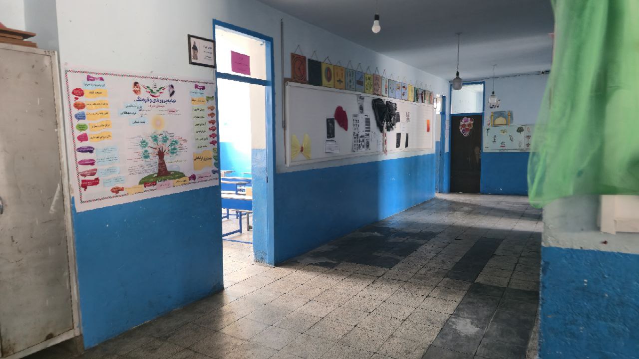 پیگری‌های برای احداث مدرسه "فرهنگ و شرف" در ربط؛ بازدید مسئولان از مدارس سردشت