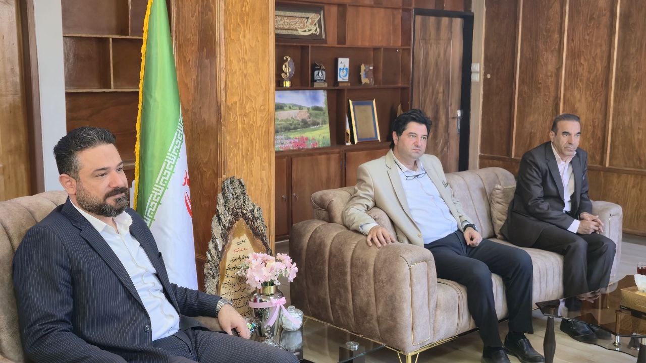 دیدار فرماندار سردشت با نماینده معاون رئیسجمهور در امور توسعه روستایی و مناطق محروم