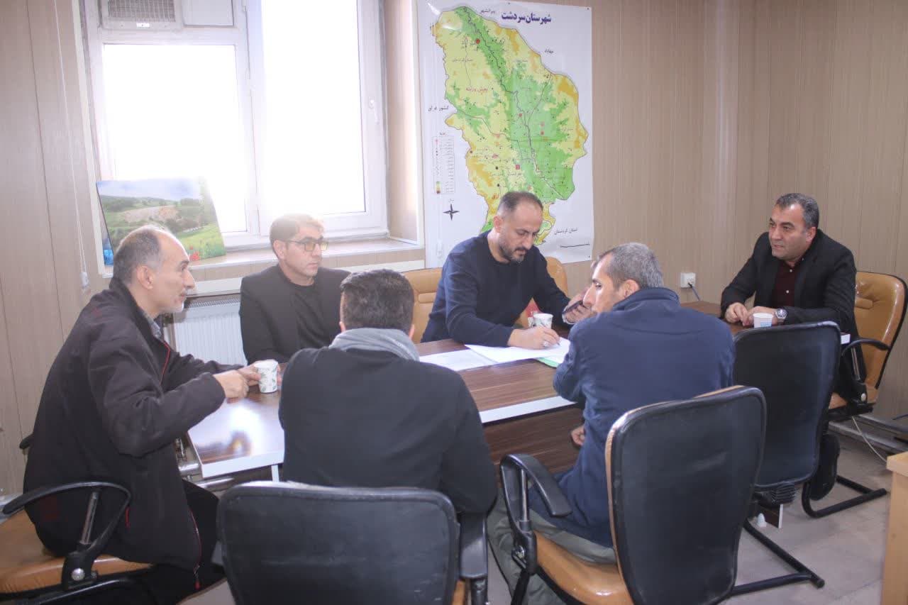 مشکلات تعاونی مسکن فرهنگیان سردشت در فاز 4 مورد بررسی و پیگیری قرار گرفت