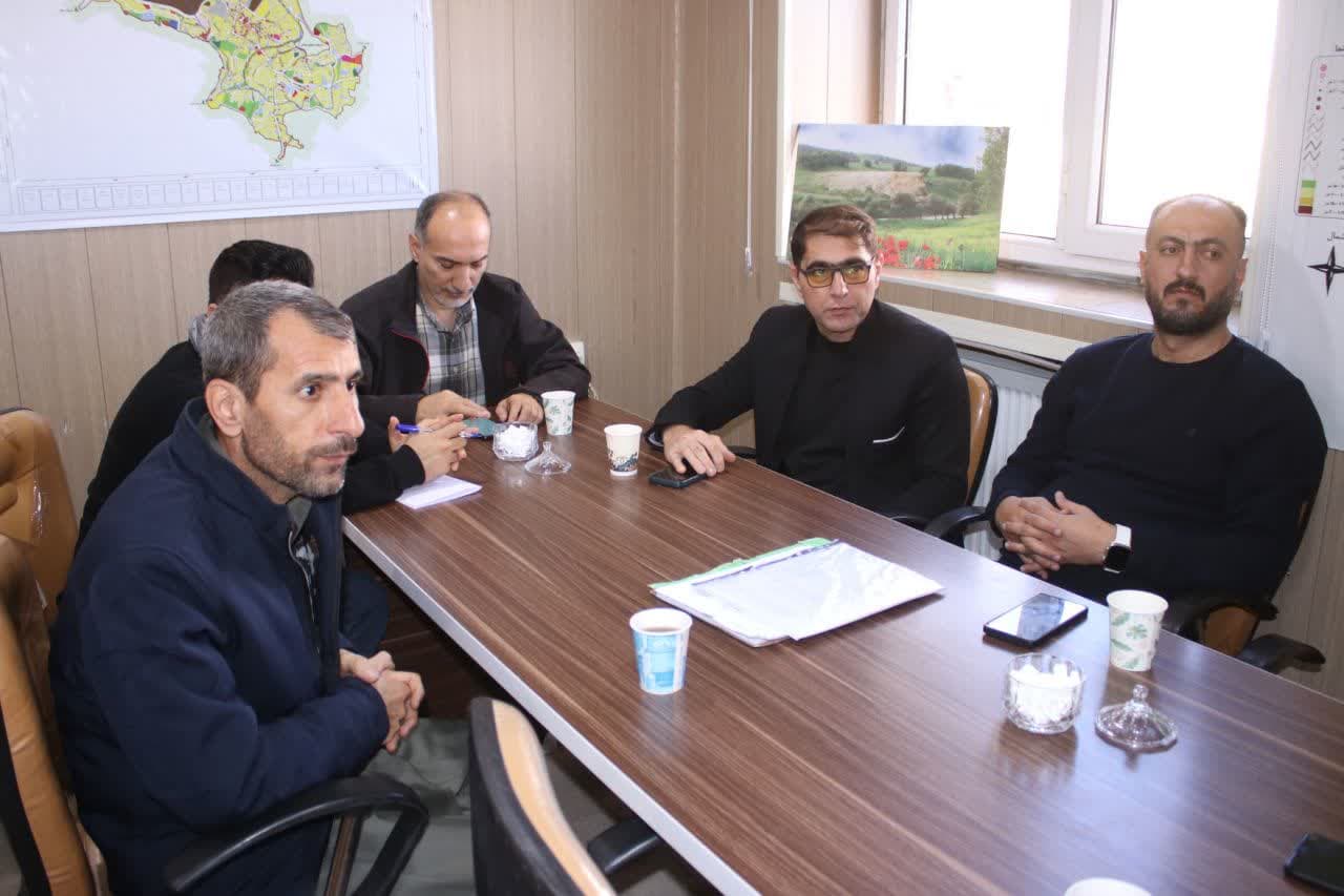 مشکلات تعاونی مسکن فرهنگیان سردشت در فاز 4 مورد بررسی و پیگیری قرار گرفت