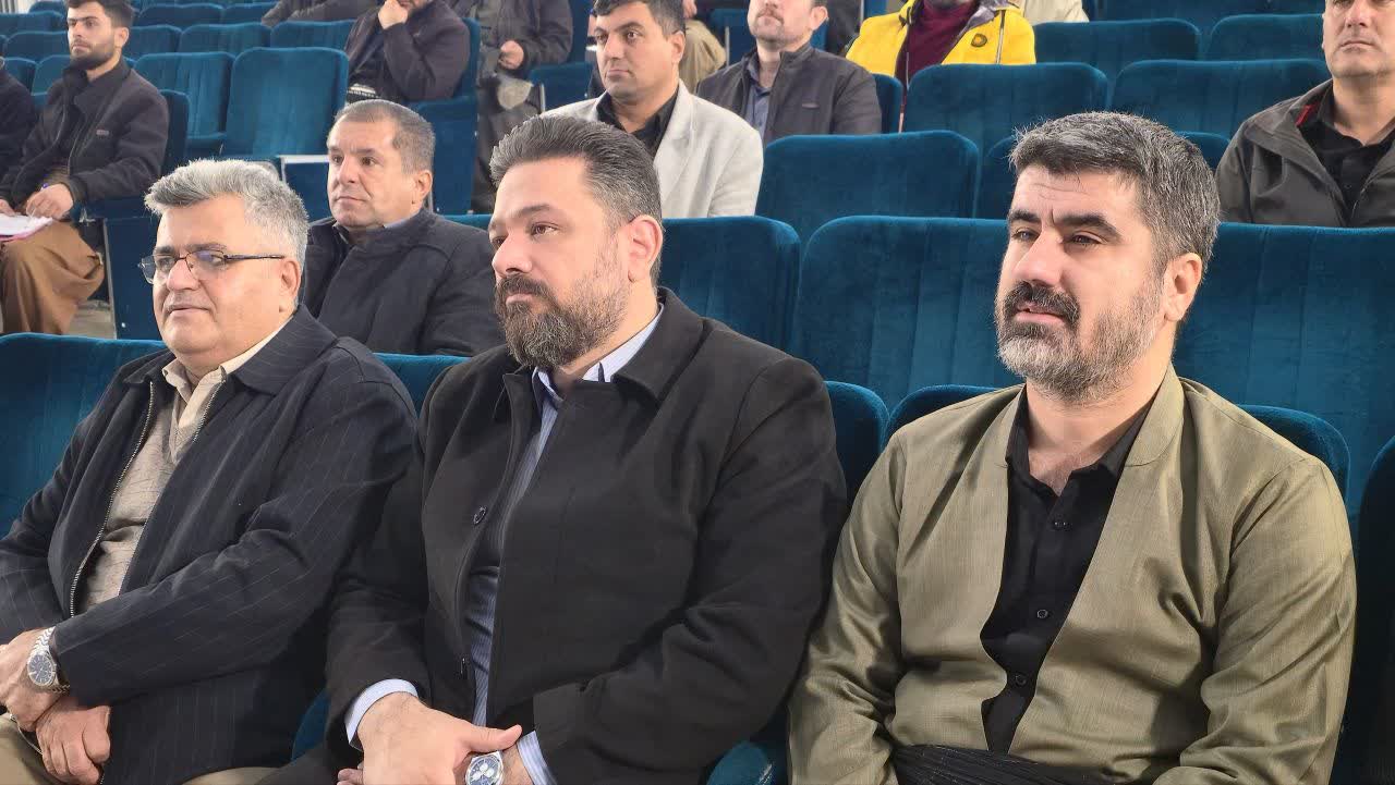 فرماندار سردشت خطاب به دهیاران: با قدرت وظایف خود را انجام دهید