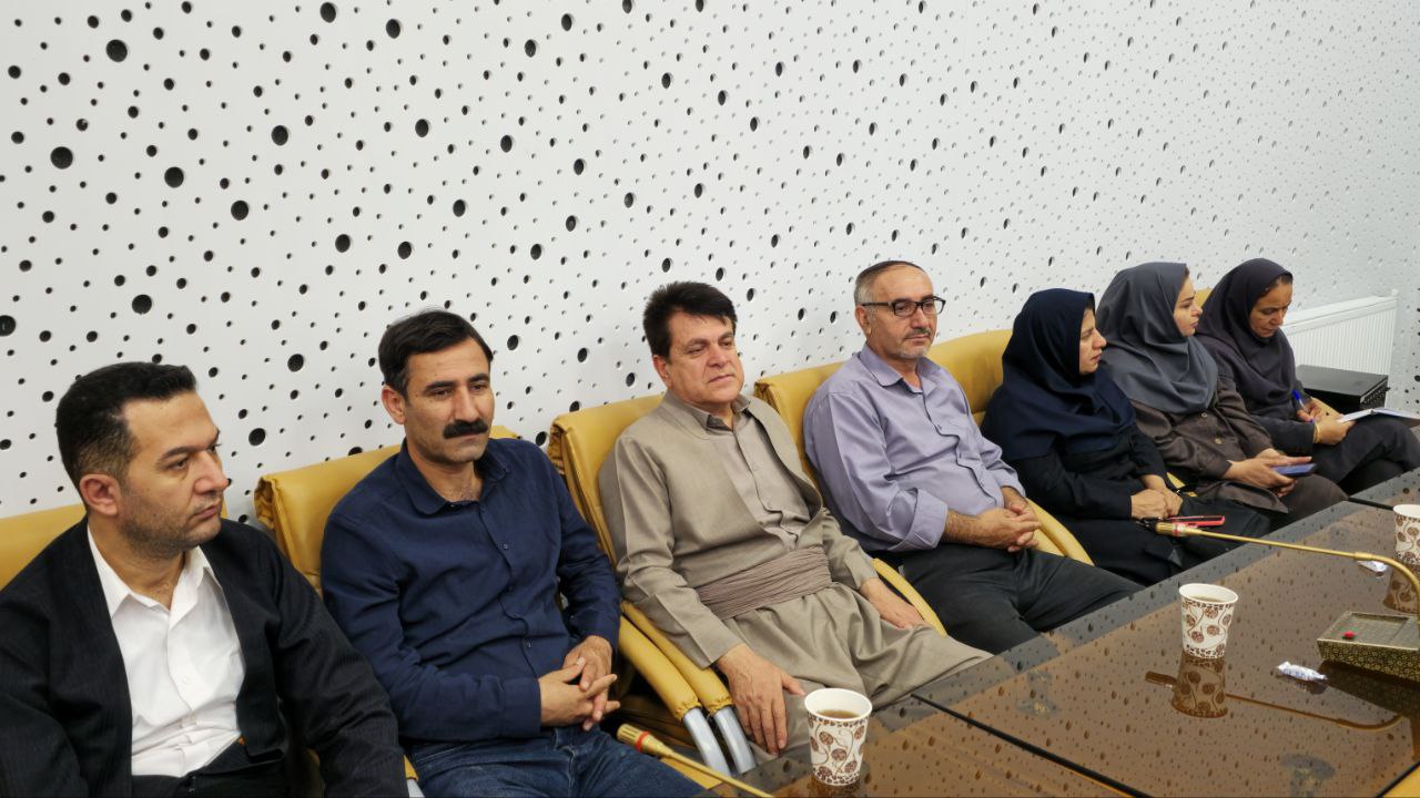 جلسه هماهنگی برنامه‌های بزرگداشت شهادت شهید رئیسی، سوم خرداد، ارتحال امام خمینی (ره) و مراسم روز هفتم تیر در شهرستان سردشت برگزار شد.