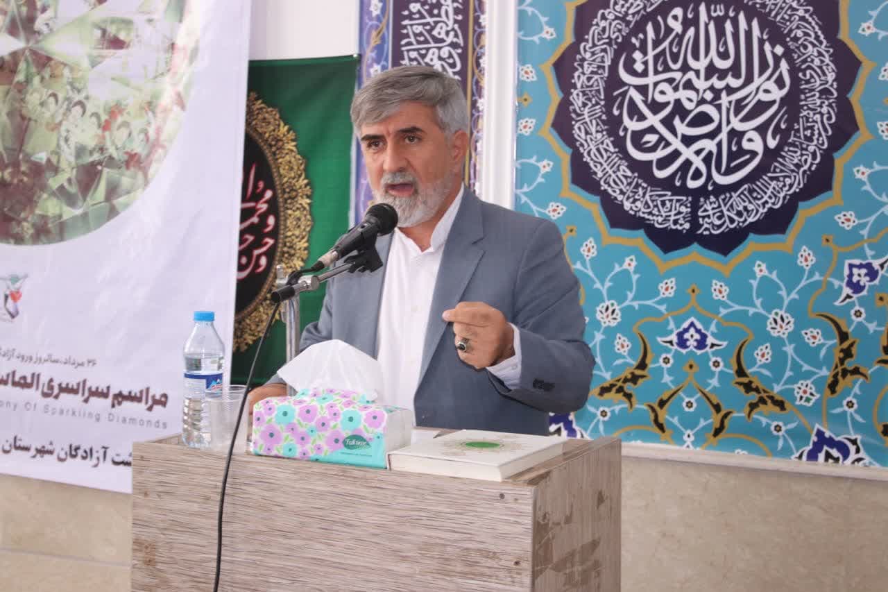 آیین تجلیل از آزادگان در سردشت برگزار شد