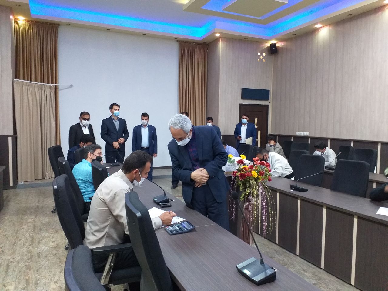 بازدید فرماندار شهرستان سردشت از آزمون تبدیل وضعیت نیروهای شرکتی شهرداری سردشت