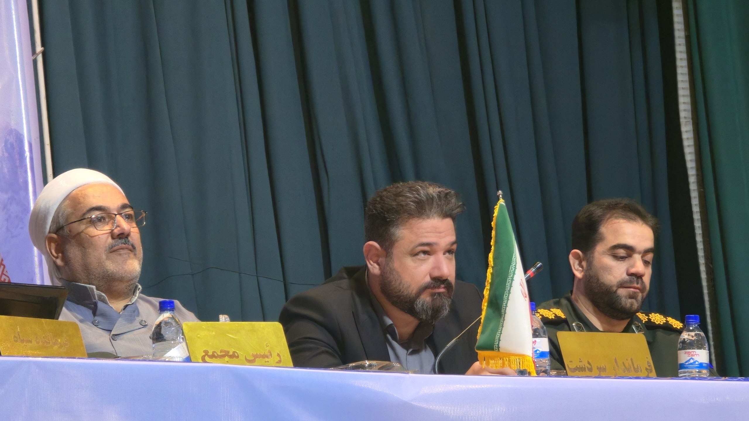 اجلاس مجمع سالانه بسیجیان شهرستان سردشت به مناسبت دهه مبارک فجر برای بررسی و حل مسائل محلی برگزار شد