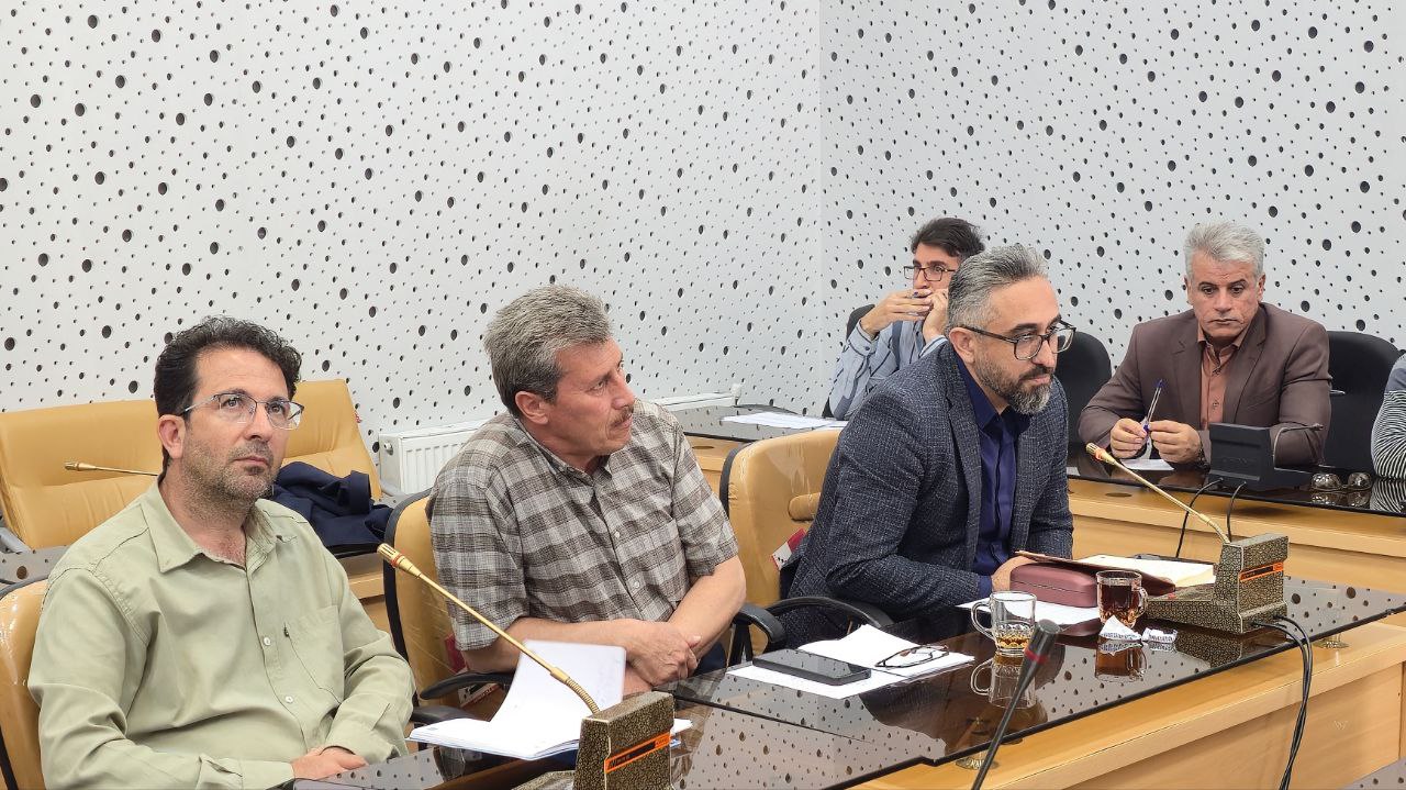 جلسه تخصصی پروژه‌های شهرستان سردشت به ریاست ریباز میرزایی برگزار شد / بازدید میدانی از پیشرفت فیزیکی و فنی طرح‌ها