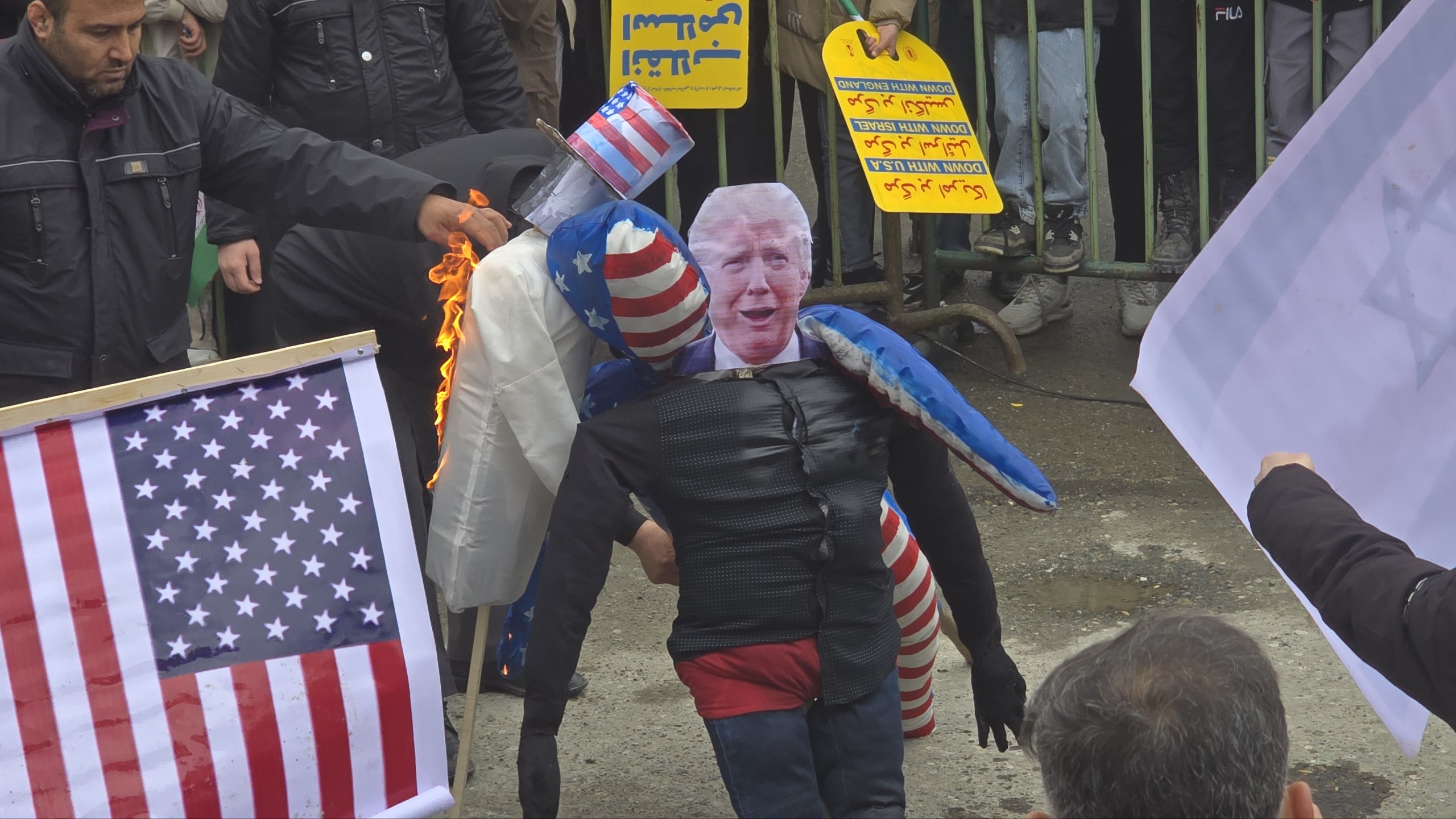 حضور مردم سردشت در راهپیمایی 22 بهمن ماه