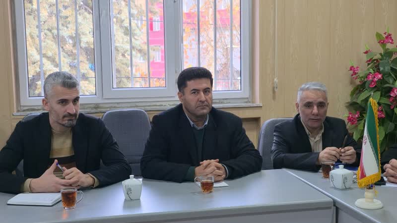 برگزار کمیسیون دانشجویی به ریاست ریباز میرزایی فرماندار شهرستان سردشت با محوریت برگزاری مراسم روز دانشجو