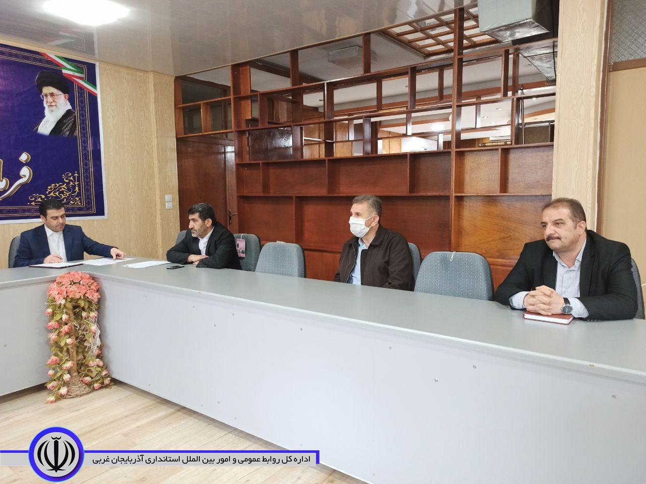 جلسه کمیته شناسایی خانوارهای آسیب دیده اقتصادی ناشی از شیوع بیماری کرونادر راستای اجرای پویش مومنانه: