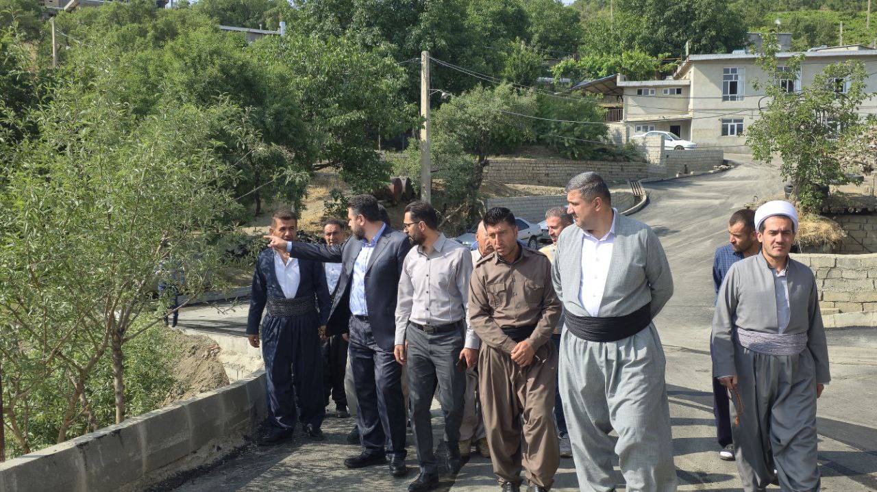 بازدید از پروژه آسفالت معابر روستای کانی بید با حضور ریباز میرزایی فرماندار سردشت و بخشدار ربط و رئیس بنیاد مسکن و پیمانکار پروژه انجام شد.