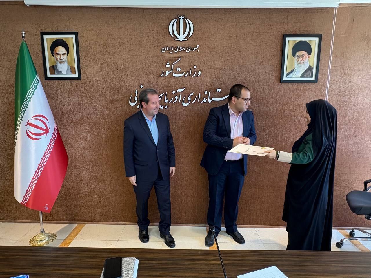 نشست تخصصی مدیران روابط عمومی فرمانداریهای آذربایجانغربی برگزار شد.