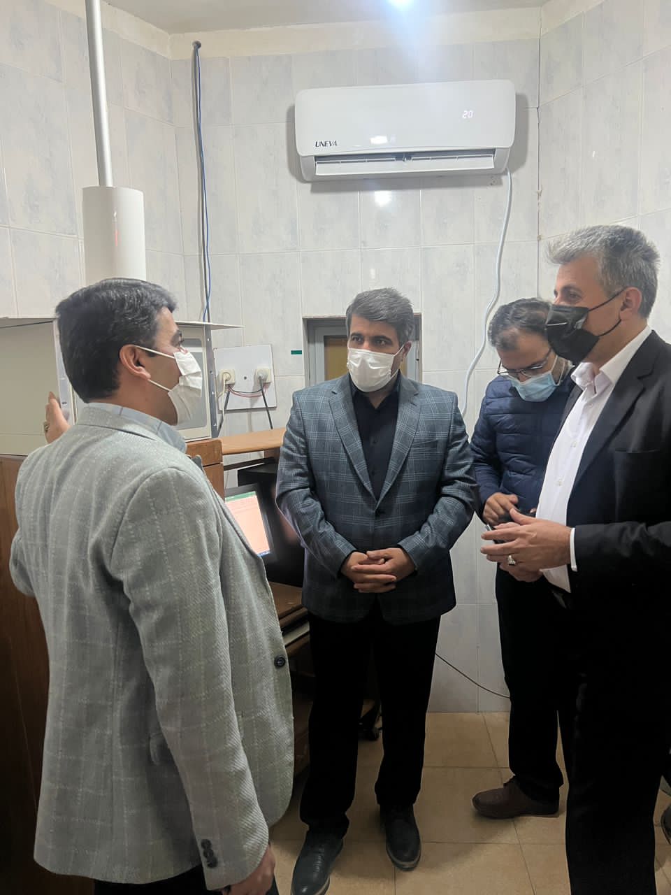 بازدید اعضای ستاد مدیریت بحران از ایستگاه سنجش آلودگی هوای سردشت