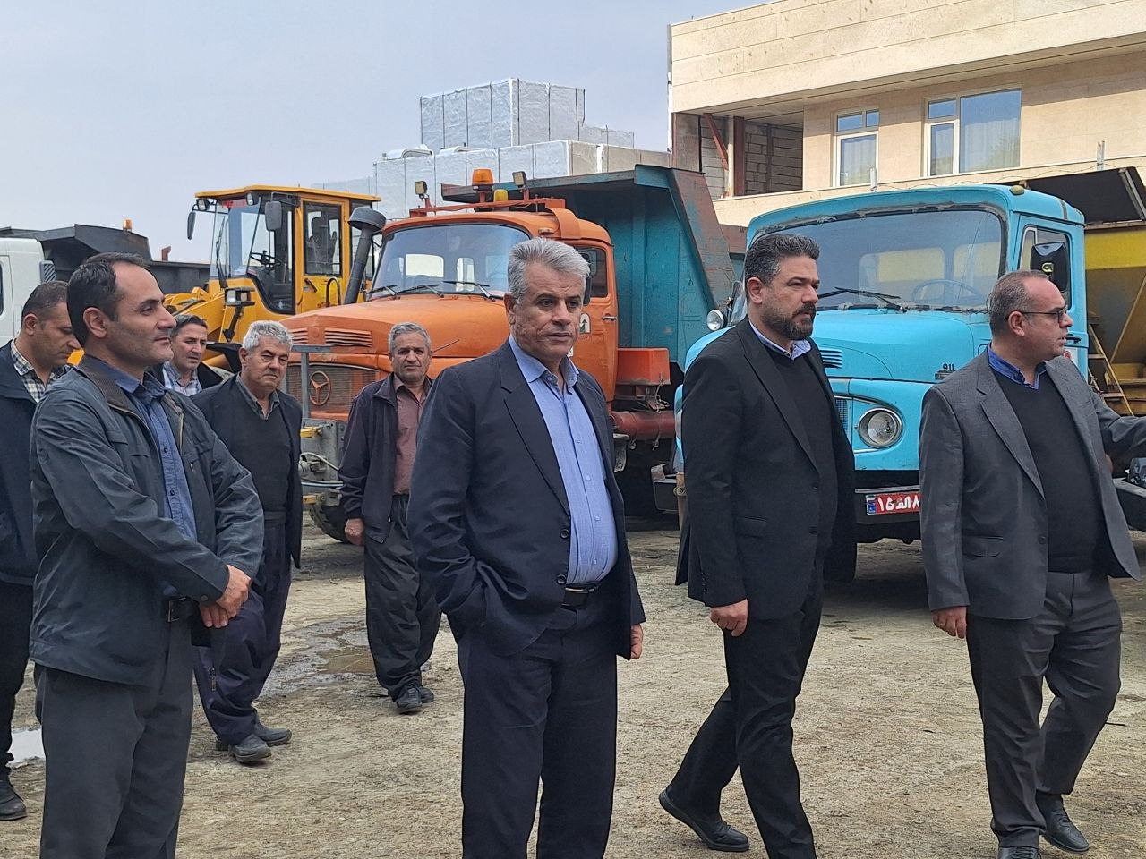 بازدید سرزده ریباز میرزایی فرماندار شهرستان سردشت از اداره راهداری و حمل‌ونقل جاده‌ای شهرستان سردشت