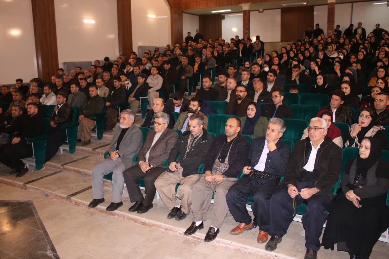 بیش از 2 هزار نفر عوامل اجرایی برای برگزاری انتخابات در سردشت همکاری می‌کنند / عوامل اجرایی نقش اصلی در امنیت و سلامت انتخابات ایفا می‌کنند